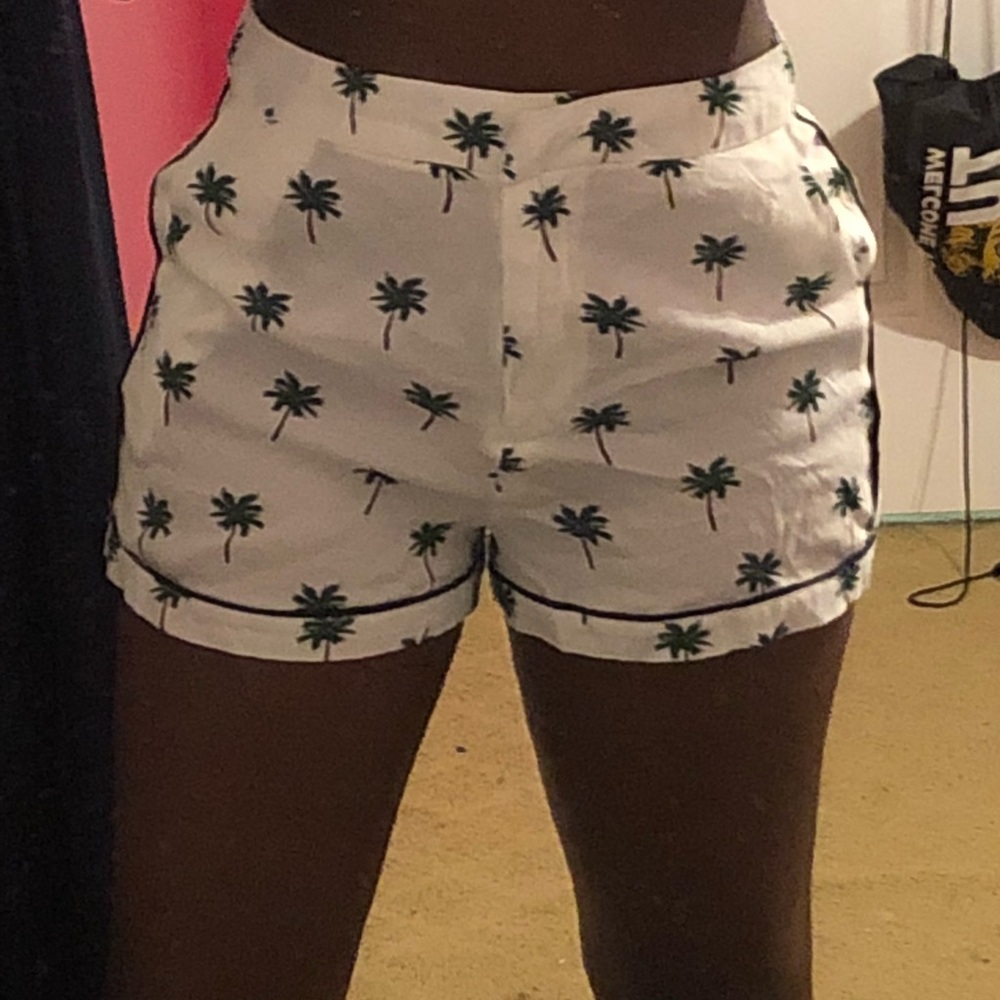 Print shorts